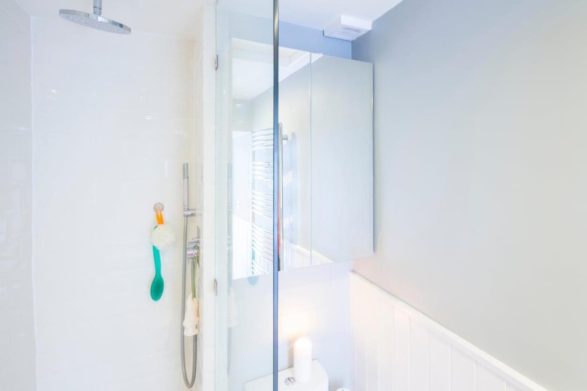 Modern Flat On Charming Warwick Avenue * Londres