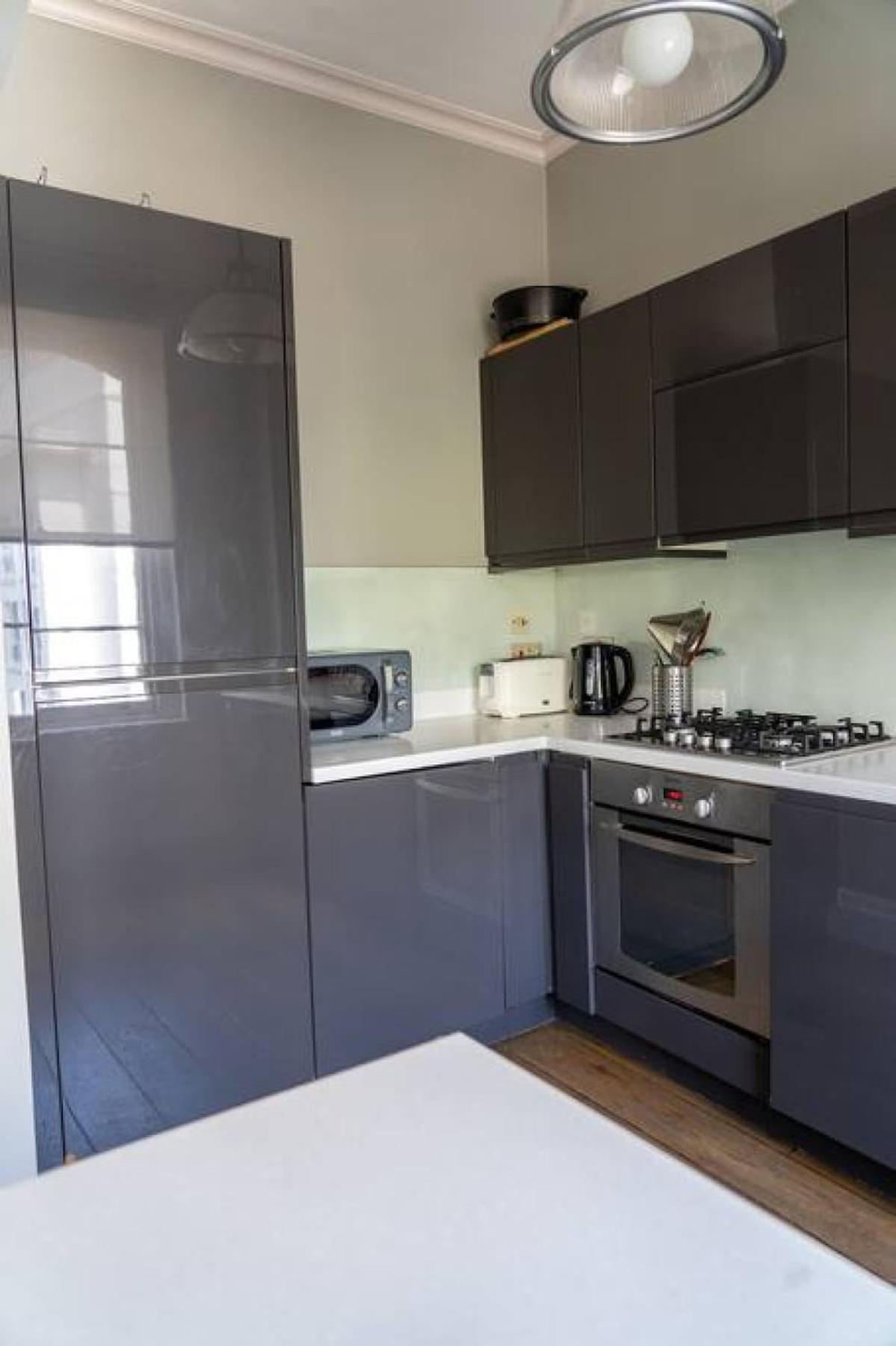 Modern Flat On Charming Warwick Avenue Apartamento *